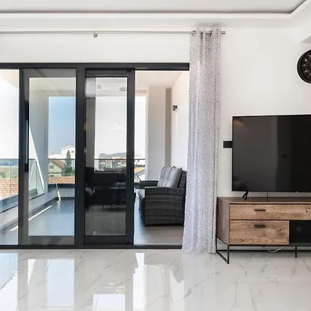 Апартаменты Casia Срима