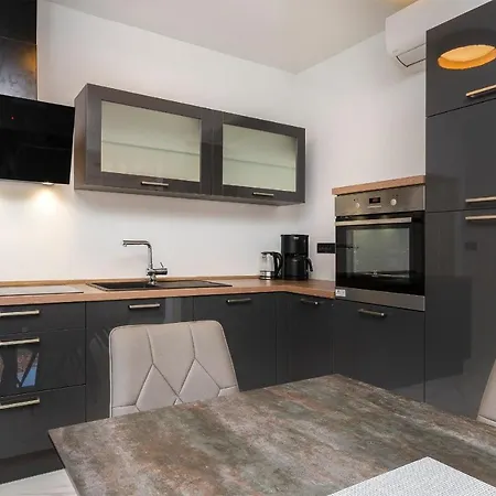 Апартаменты Casia Срима