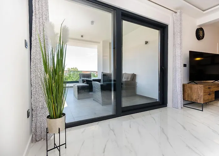 Casia Appartement Srima